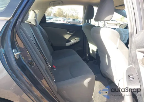 2013 Toyota Prius Two z USA, uszkodzony, nr VIN JTDKN3DU6D5691360